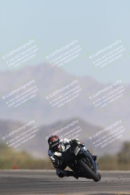 media/Oct-26-2025-Race Pace (Sun) [[c1447ca738]]/Non Verified (1st 20 Minutes of every Hour)/4-Turn 14 (1110am)/